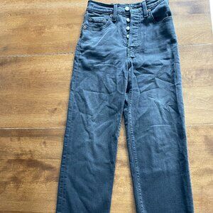 Black Levi ribcage straight ankle jeans size 24 like new
